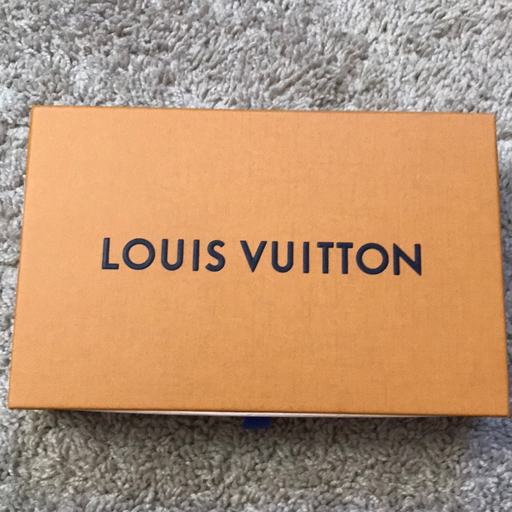 Louis Vuitton Box great condition